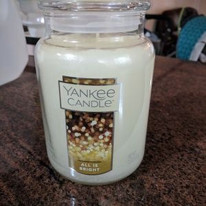 Yankee candle all is bright
